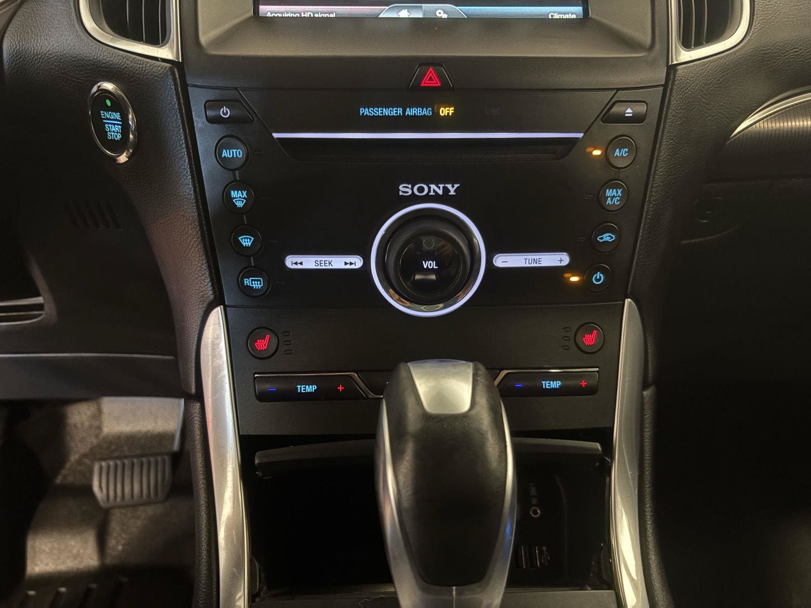 Used 2015 Ford Edge Titanium AWD/4WD image 23