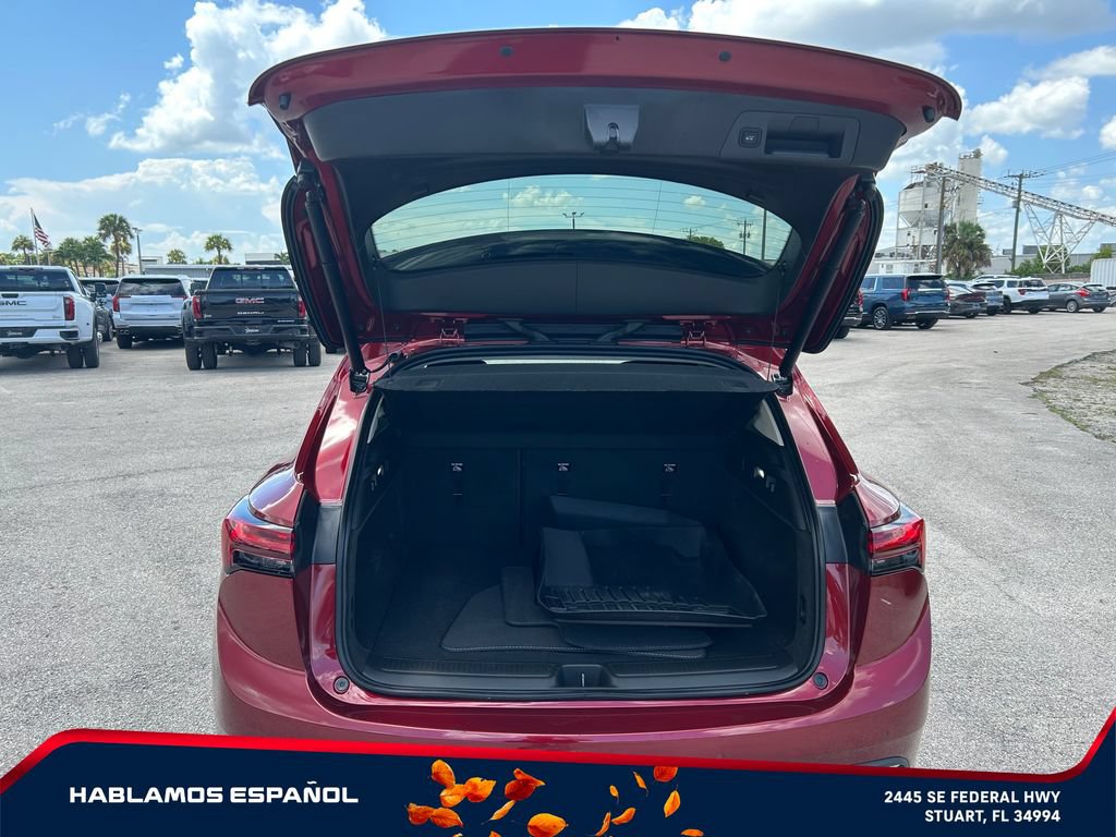 Used 2022 Buick Envision Essence w/ Technology Package I FWD image 10
