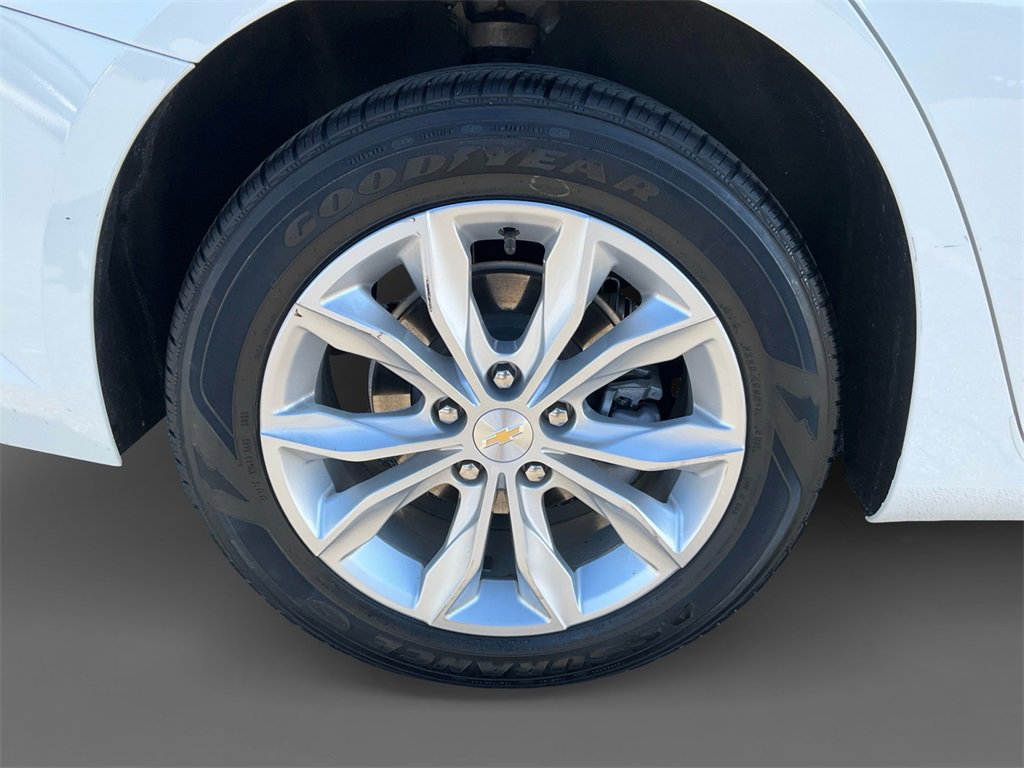 Used 2024 Chevrolet Malibu LT image 10