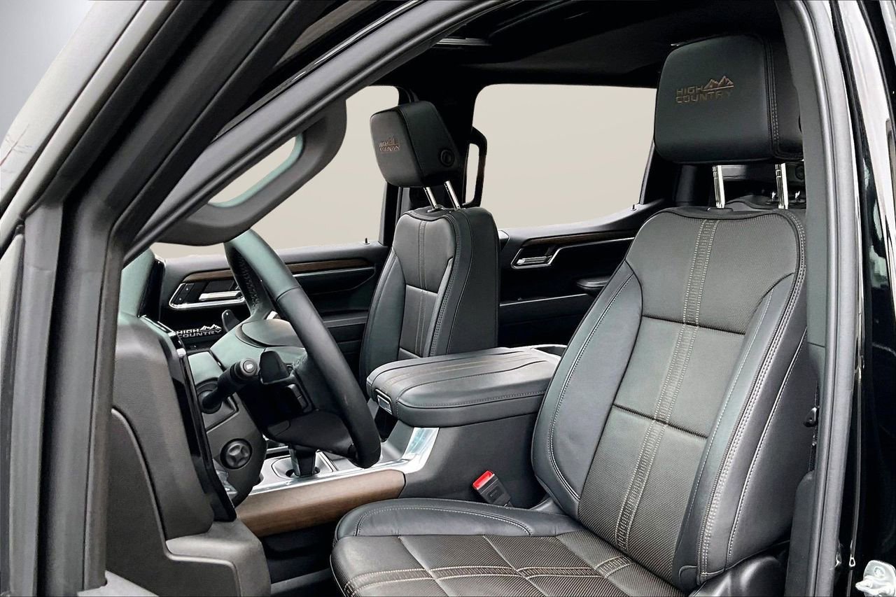 Used 2025 Chevrolet Silverado 1500 High Country w/ Midnight Edition image 22