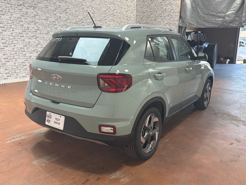 New 2026 Hyundai Venue SEL FWD image 7