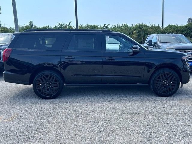 New 2027 Ford Expedition Max Platinum w/ Stealth Performance Package AWD/4WD image 2