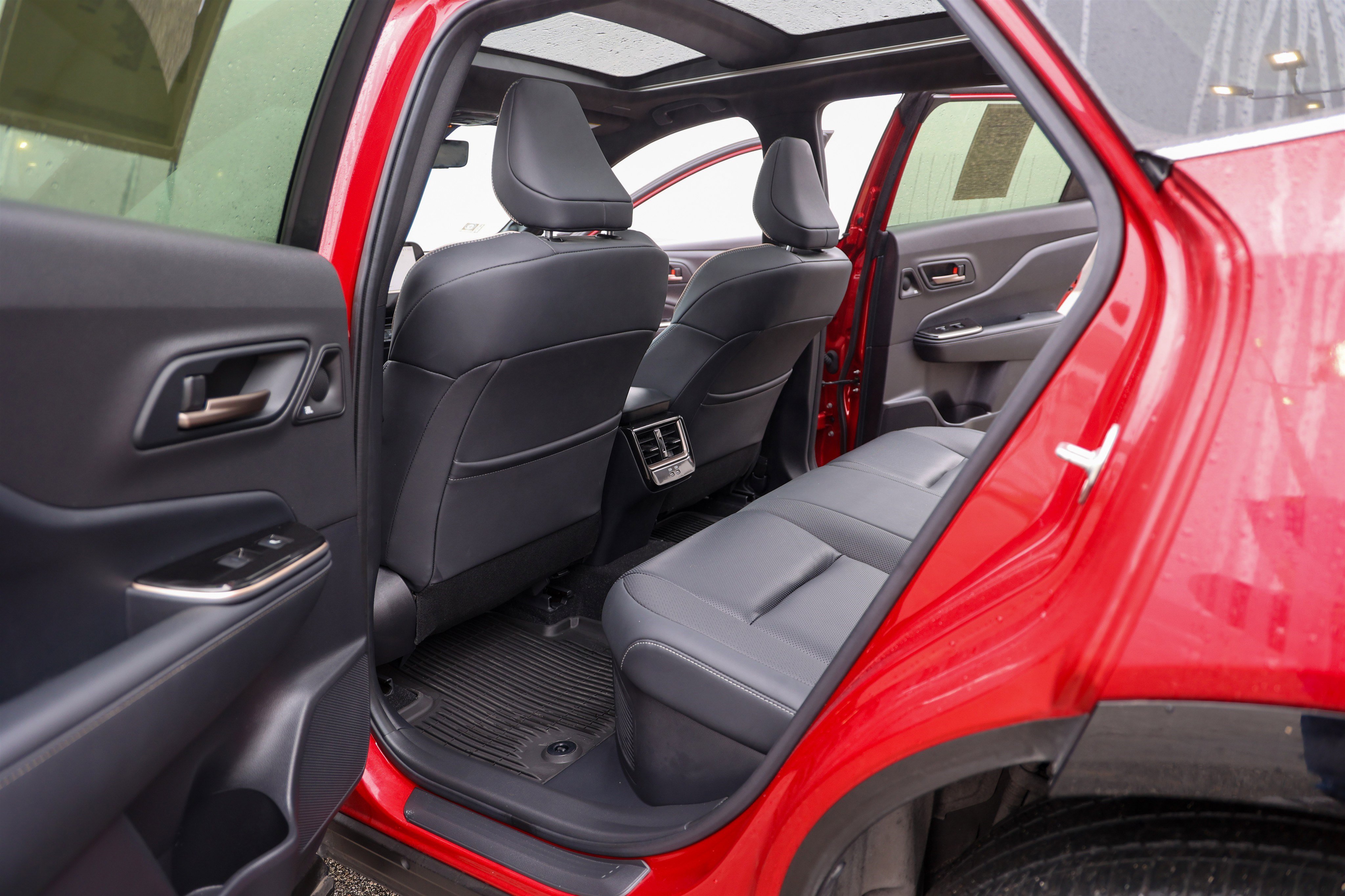 Certified 2025 Toyota Crown Signia w/ Advanced Technology Package image 40