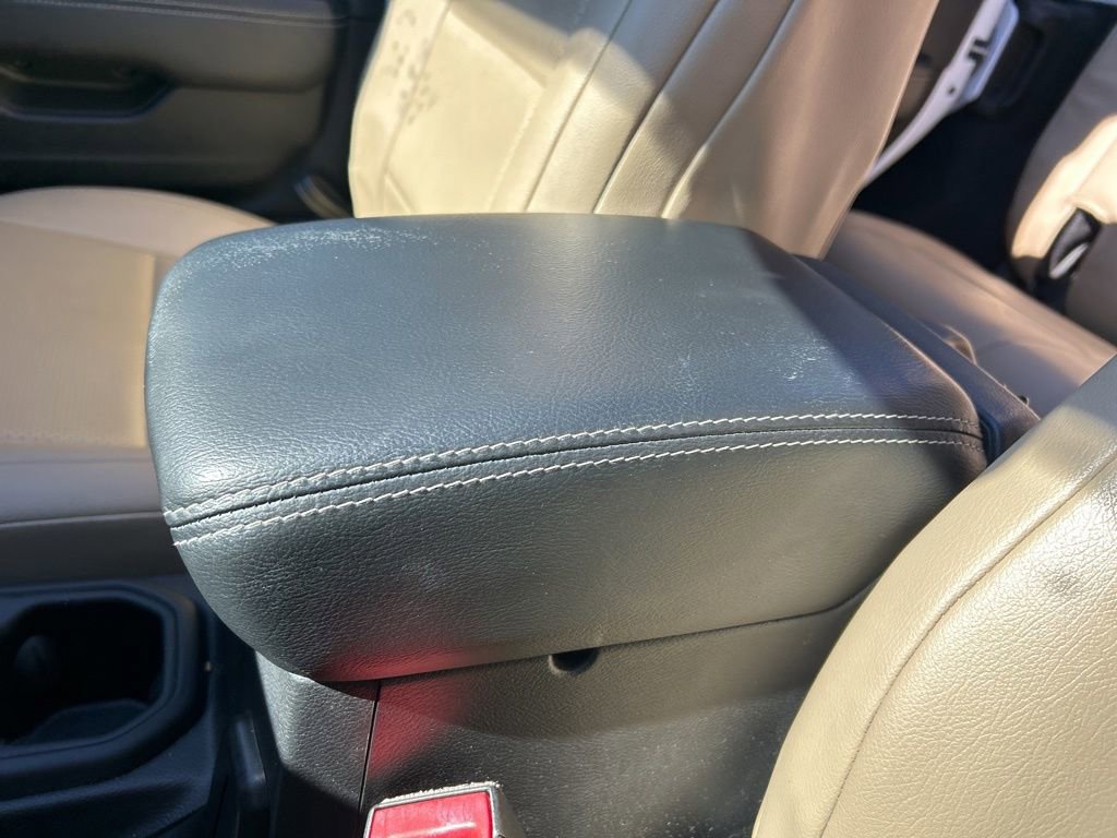 Used 2019 Jeep Wrangler Unlimited Sahara w/ Safety Group image 37