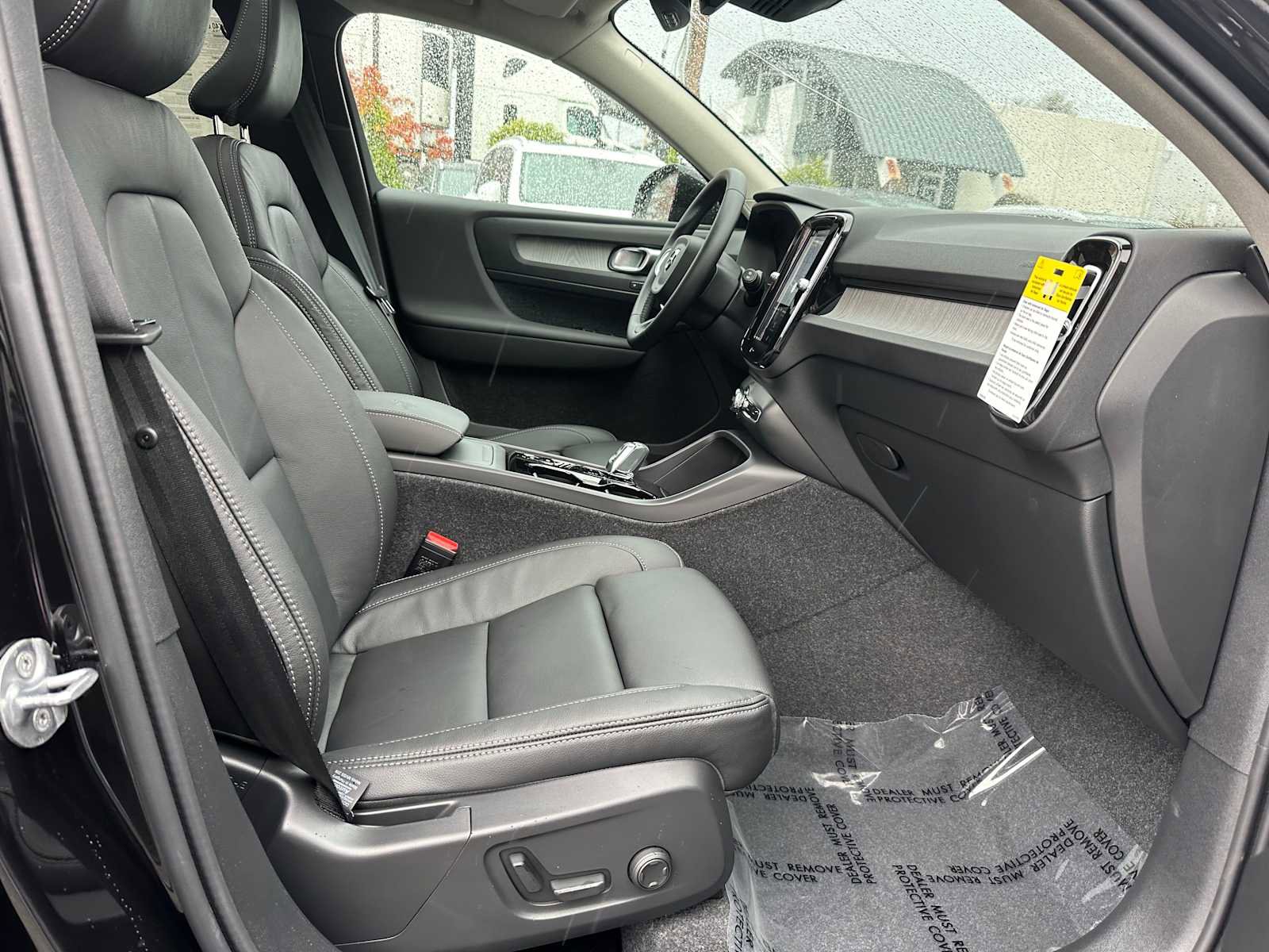 New 2026 Volvo XC40 B5 Ultra w/ Climate Package image 10