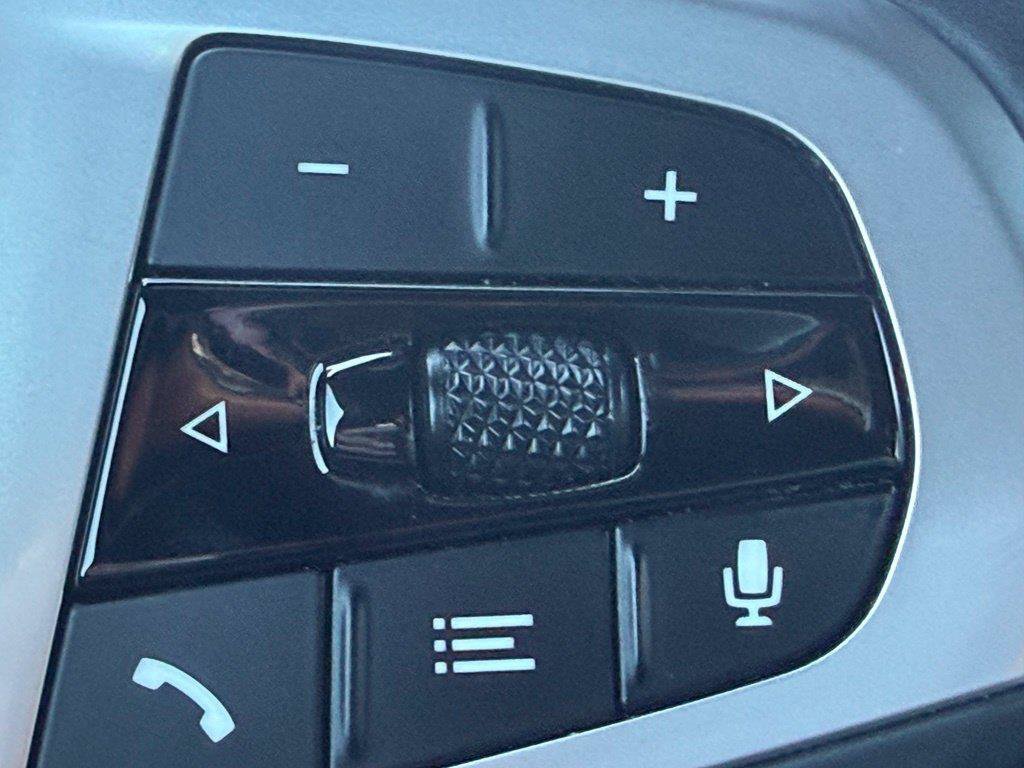 Used 2023 BMW X5 sDrive40i w/ M Sport Package RWD image 19