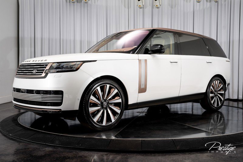 Used 2023 Land Rover Range Rover SV image 5