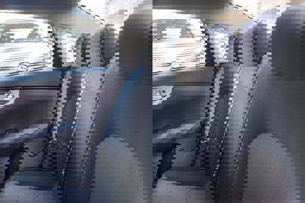 Used 2023 Kia Forte LXS w/ LXS Technology Package image 19