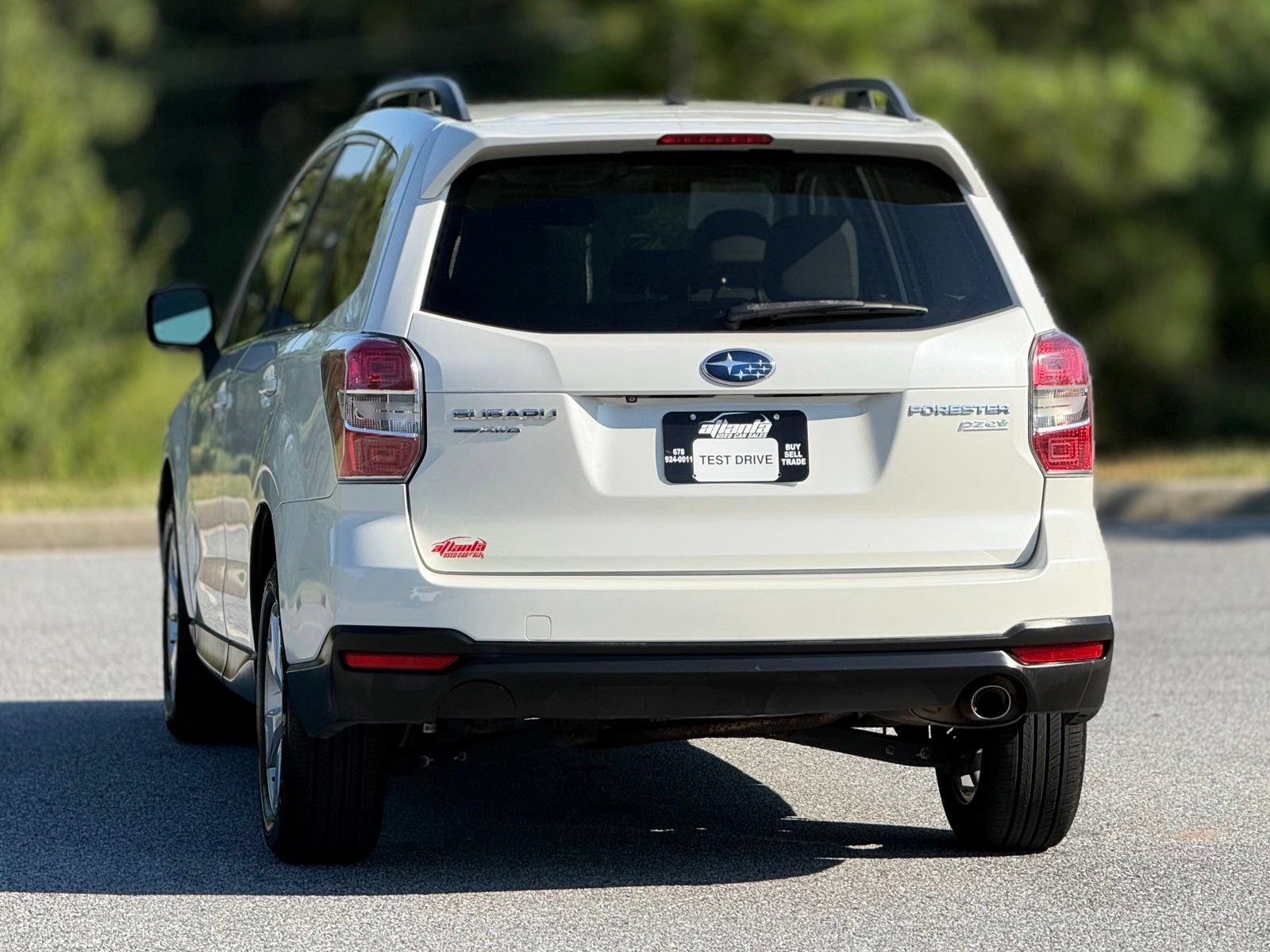 Used 2015 Subaru Forester 2.5i Limited AWD/4WD image 5