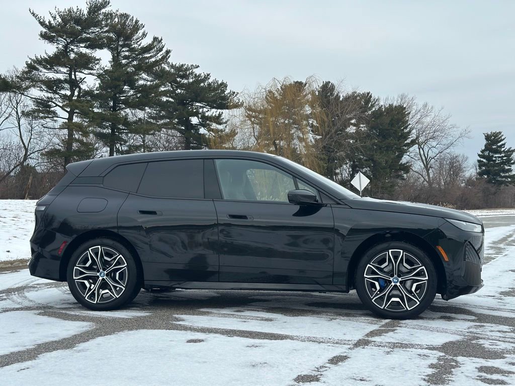 Used 2025 BMW iX xDrive50 image 8