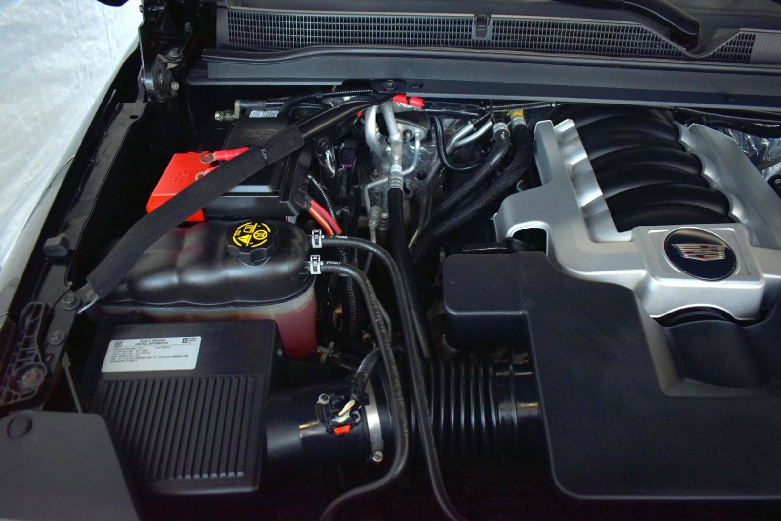 Used 2017 Cadillac Escalade Luxury image 61