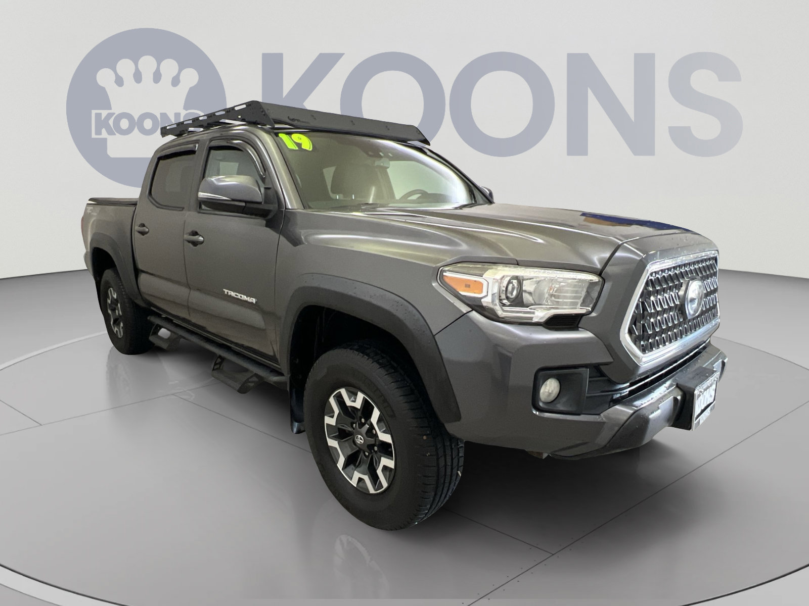 Used 2019 Toyota Tacoma TRD Off-Road AWD/4WD image 2