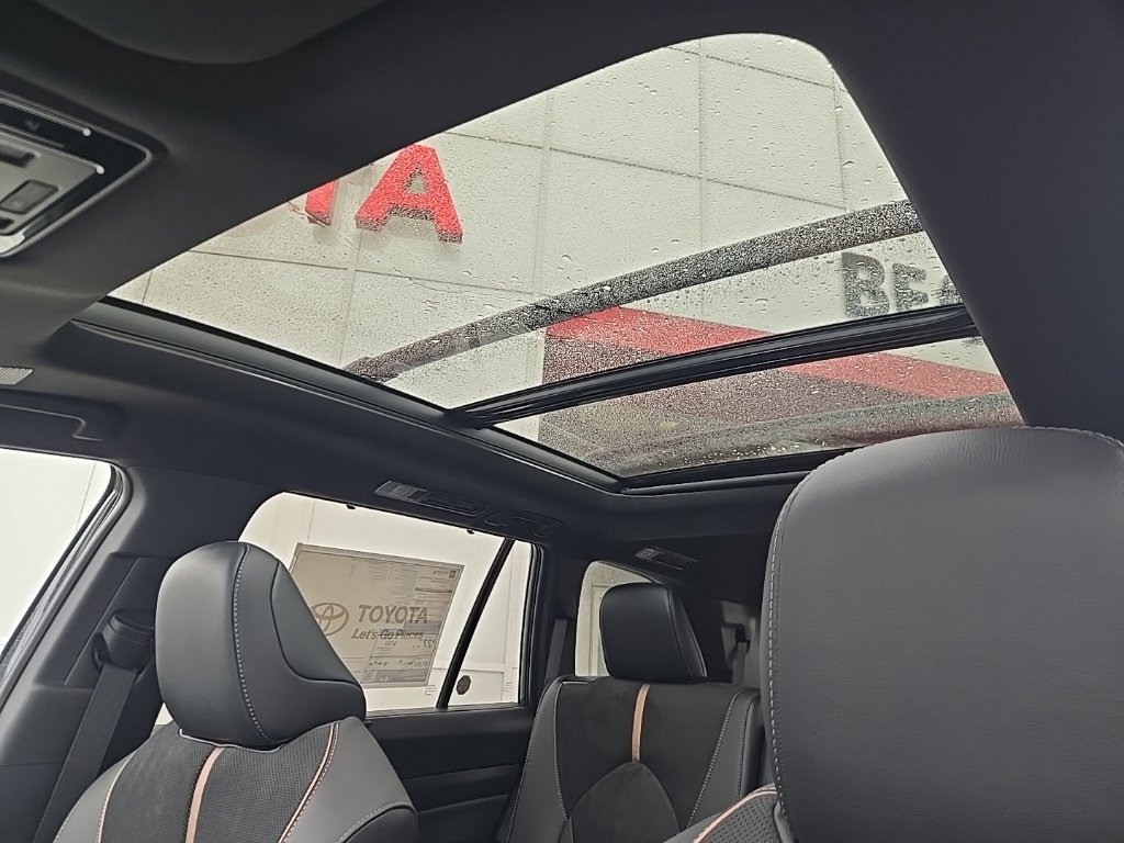 New 2026 Toyota Grand Highlander AWD Hybrid image 25