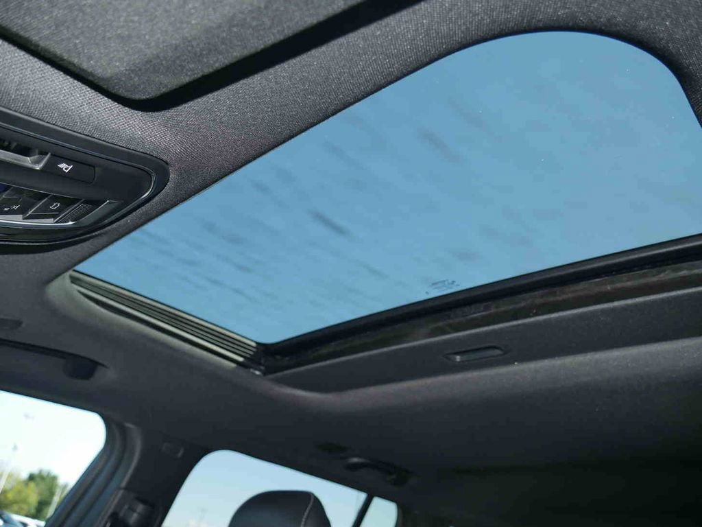 New 2025 Jeep Grand Cherokee Altitude image 36