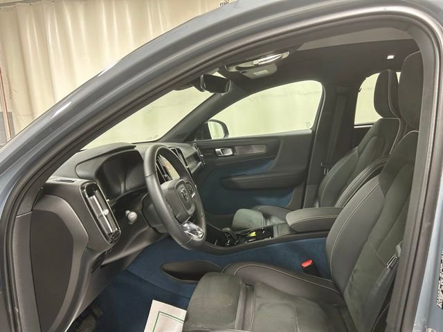 Used 2023 Volvo C40 P8 Recharge Ultimate AWD/4WD image 8
