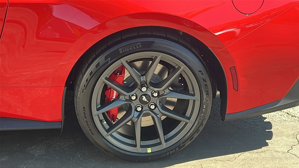 New 2025 Ford Mustang Dark Horse image 5