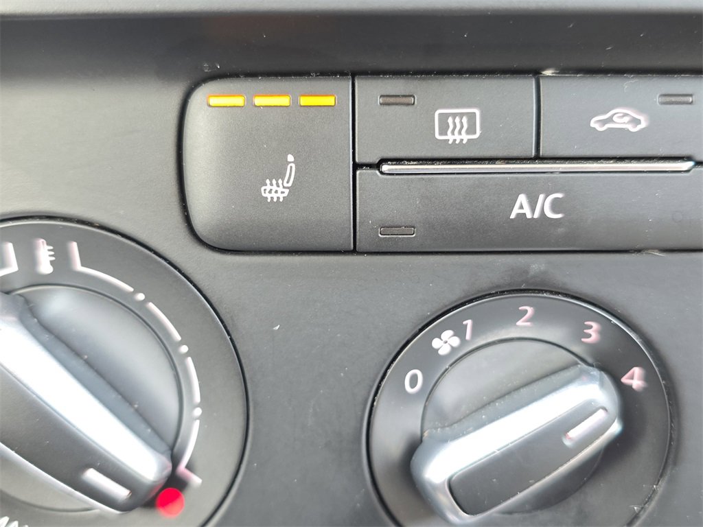 Used 2014 Volkswagen Jetta SE image 31