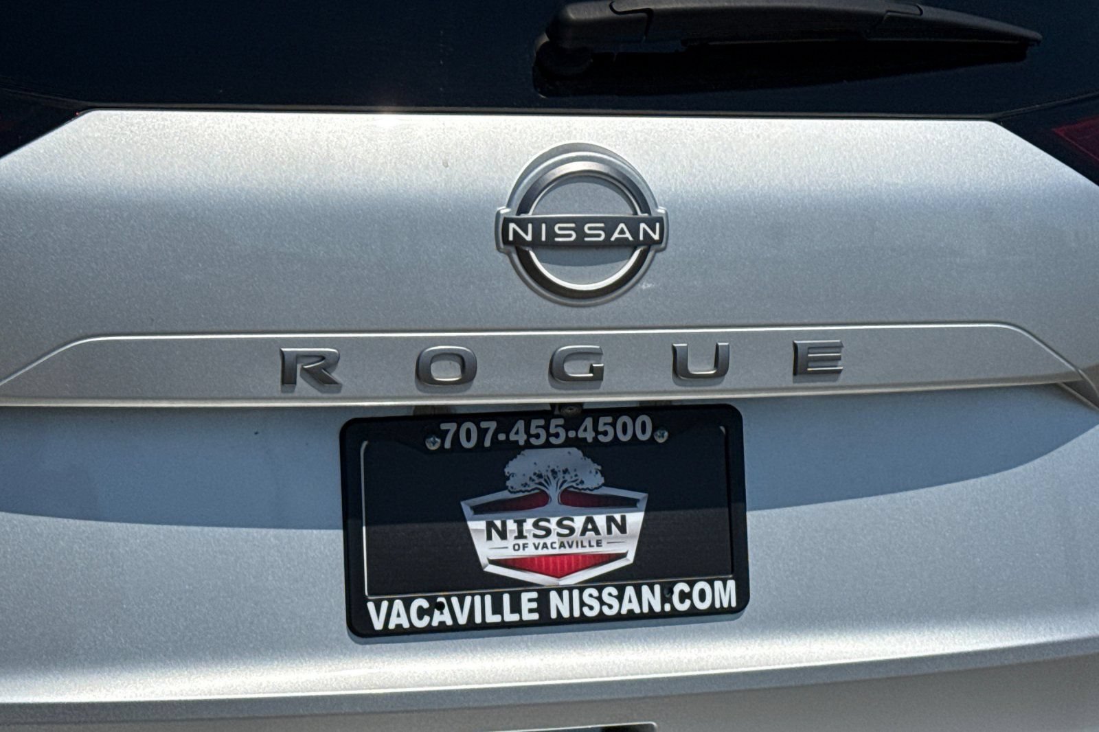 Used 2024 Nissan Rogue S FWD image 34