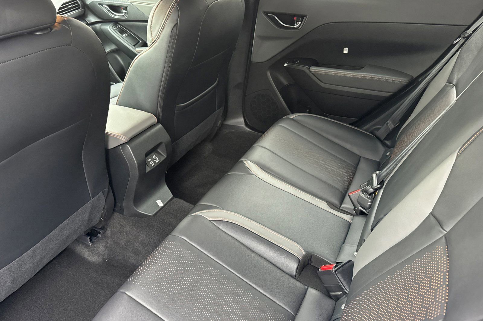 Certified 2025 Subaru Crosstrek 2.5i Limited w/ Crosstrek Mirror Package image 14