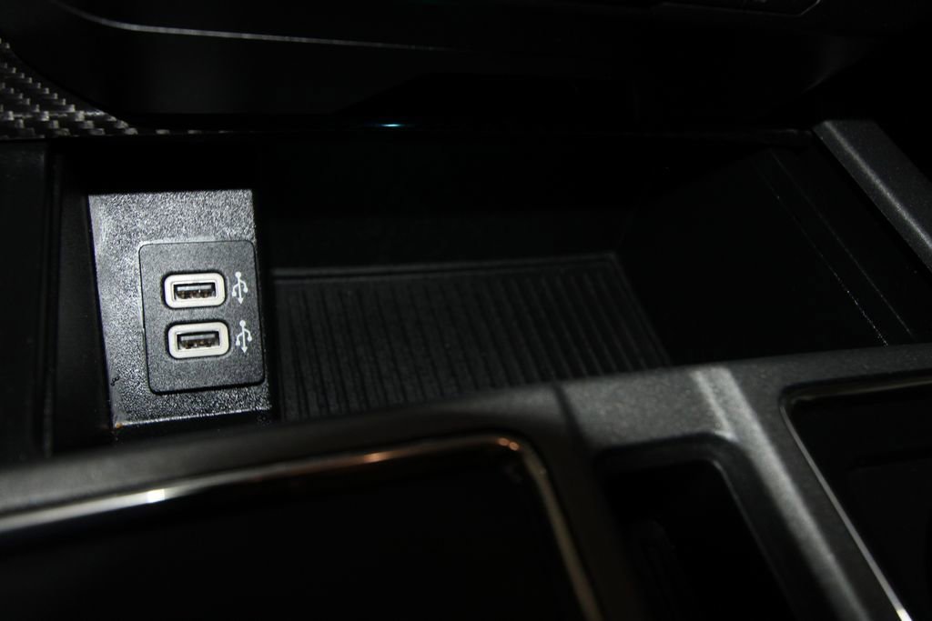 Used 2019 Ford F150 Raptor w/ Equipment Group 802A Luxury image 21