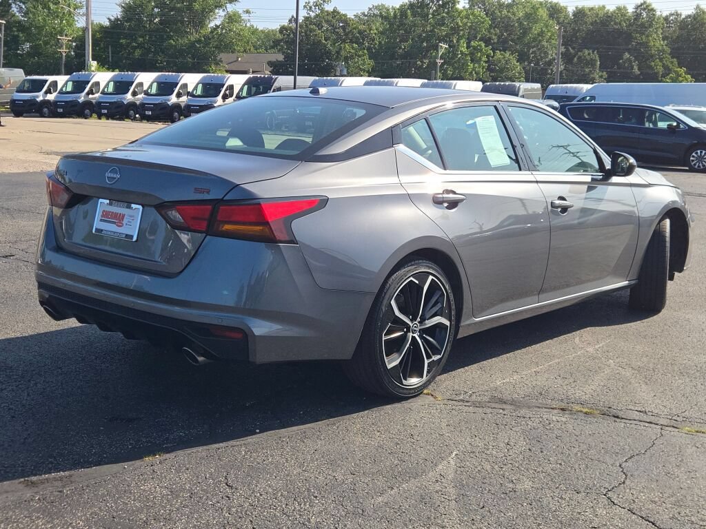 Used 2024 Nissan Altima 2.5 SR FWD image 20