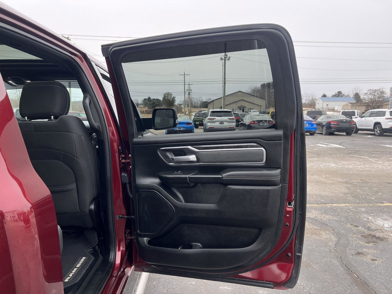 Used 2019 RAM 1500 Big Horn image 33