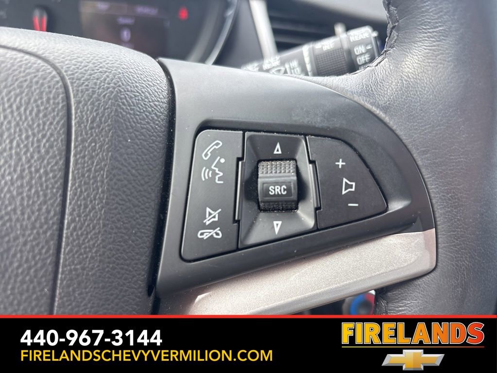 Used 2020 Chevrolet Trax LT w/ Sun & Sound Package image 14