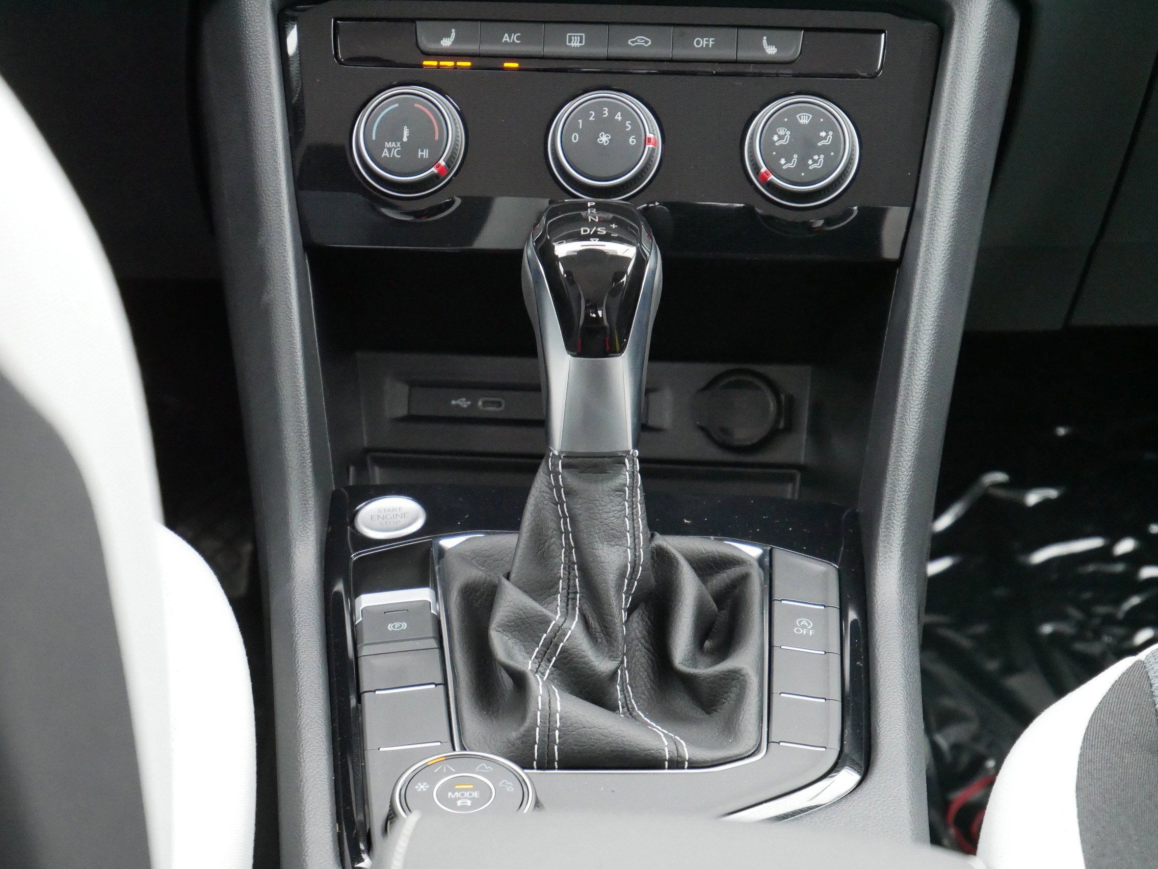 New 2026 Volkswagen Taos S AWD/4WD image 7