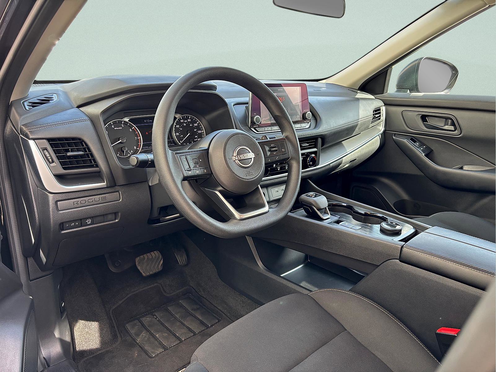Used 2024 Nissan Rogue S AWD/4WD image 14