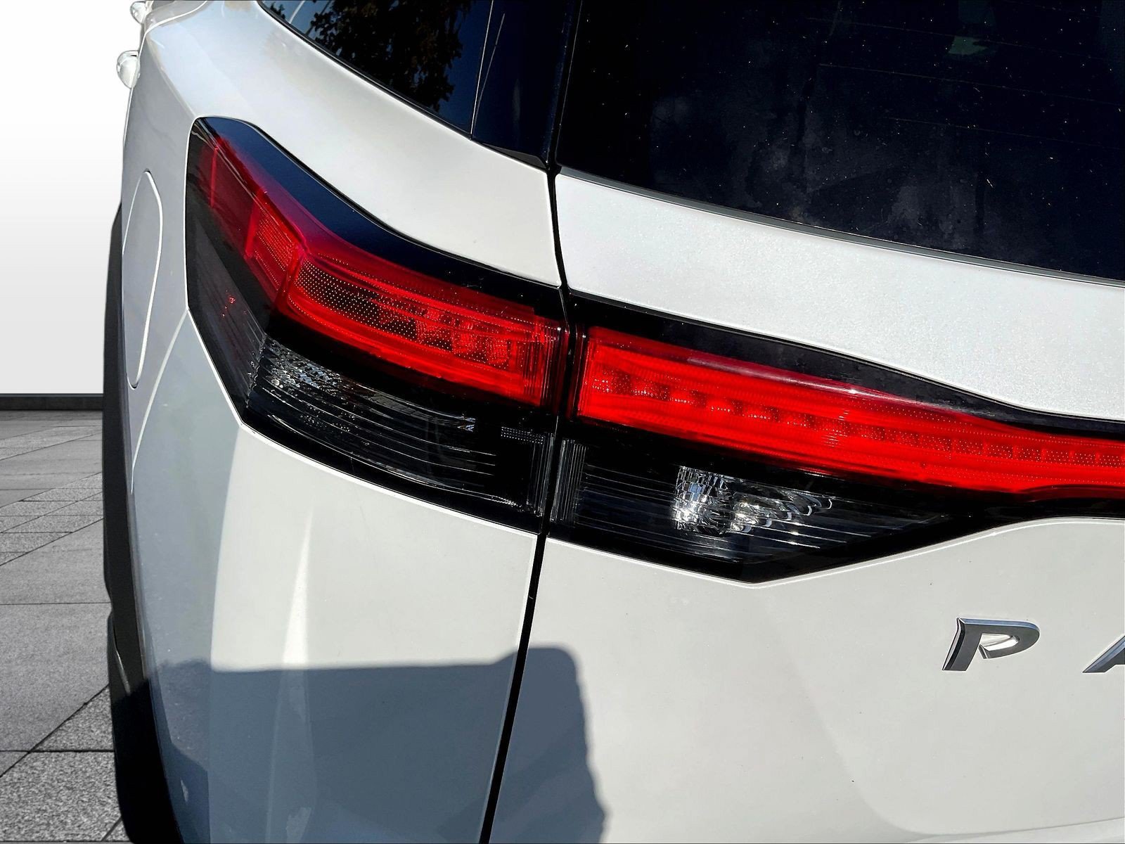 Certified 2025 Nissan Pathfinder SL AWD/4WD image 25