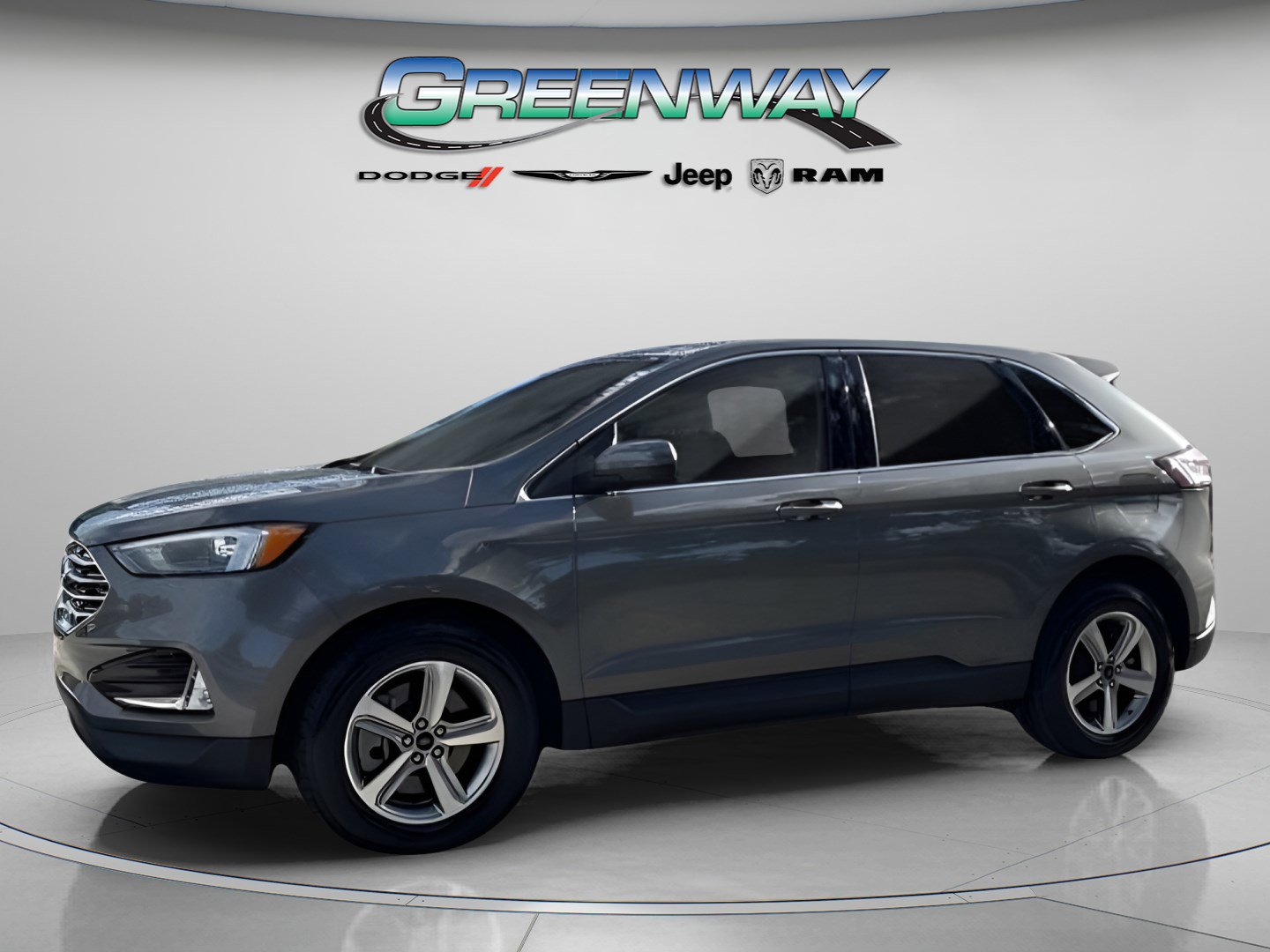 Used 2022 Ford Edge SEL w/ Convenience Package image 2