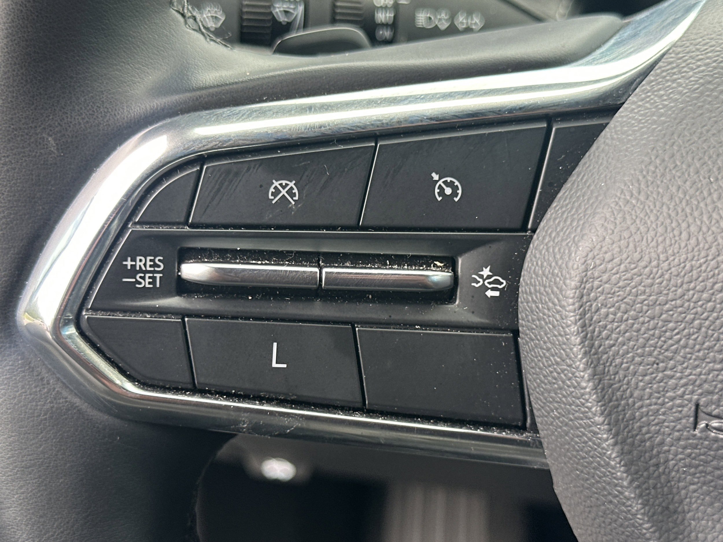 Used 2025 Chevrolet Equinox LT FWD image 24