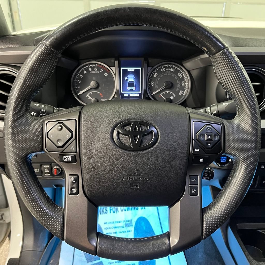Used 2021 Toyota Tacoma TRD Off-Road w/ Technology Package AWD/4WD image 27
