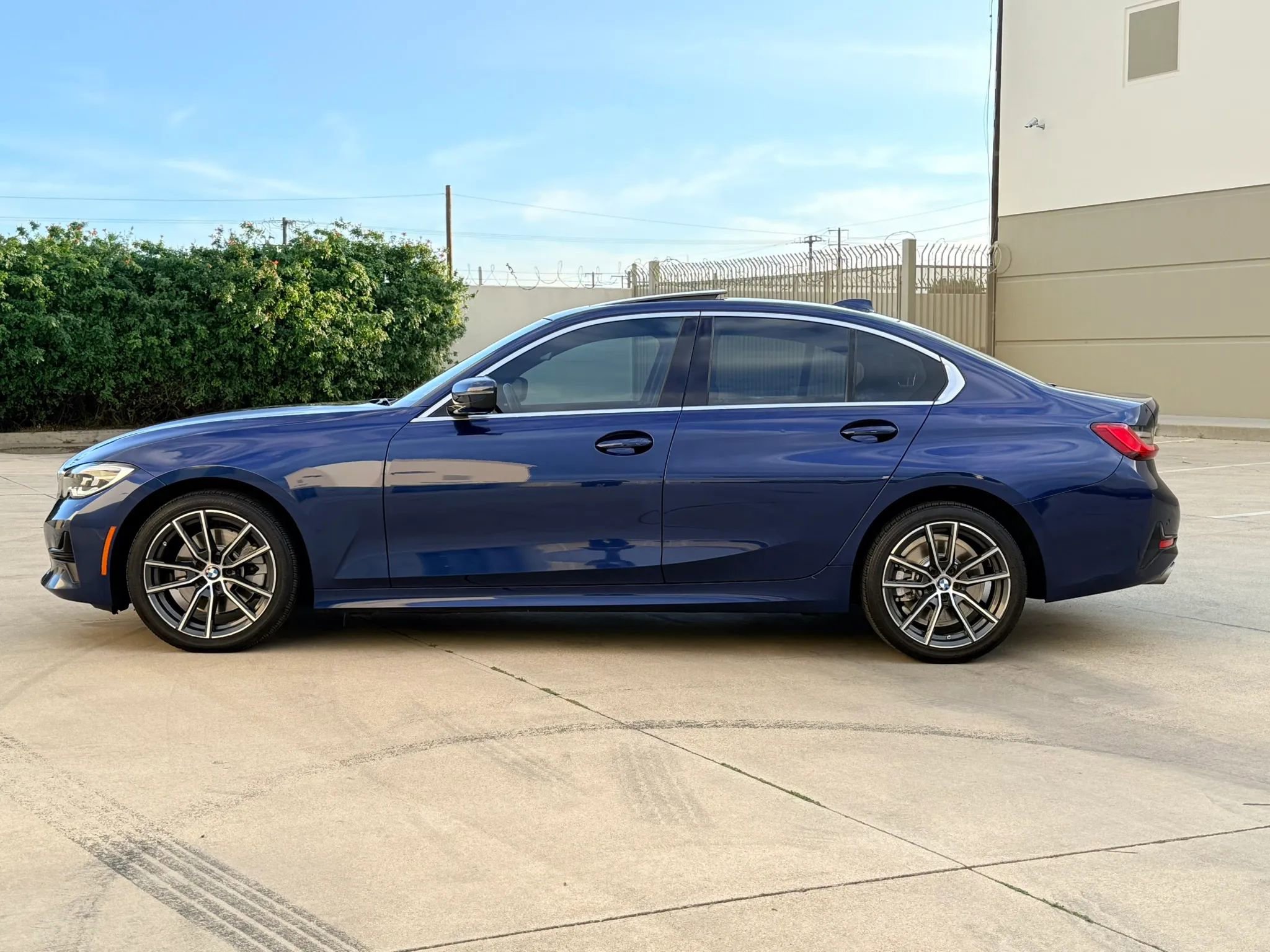 Used 2020 BMW 330i Sedan w/ Convenience Package image 9