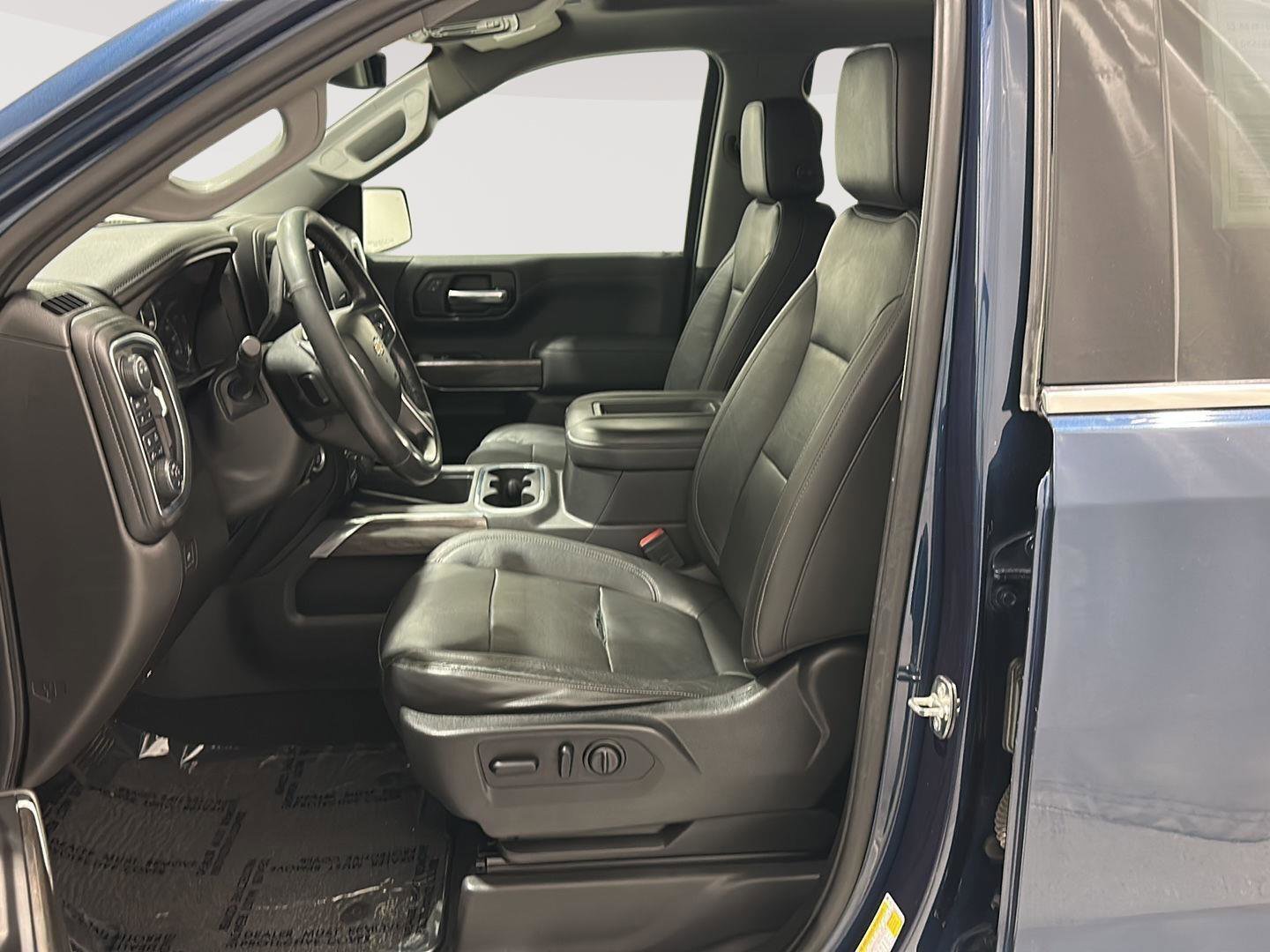 Used 2020 Chevrolet Silverado 1500 LTZ image 16