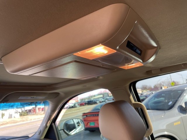 Used 2012 GMC Yukon XL Denali image 8