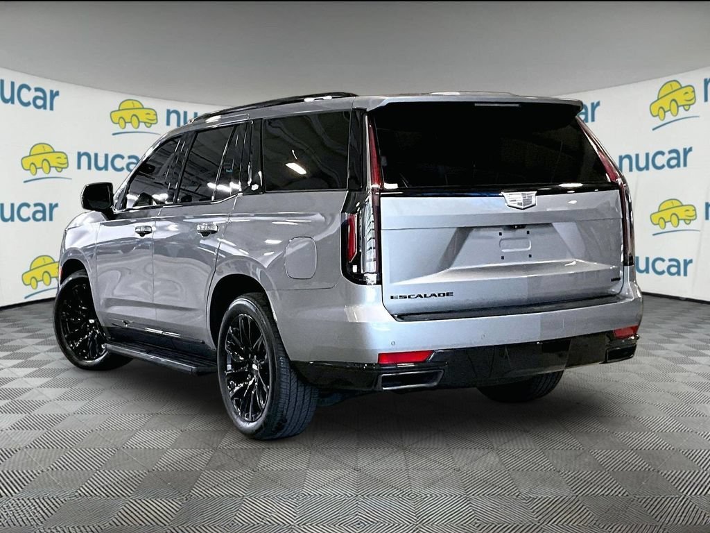 Used 2023 Cadillac Escalade Sport w/ LPO, ONYX Package AWD/4WD image 4