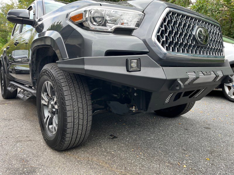Used 2019 Toyota Tacoma 4x4 Double Cab image 4