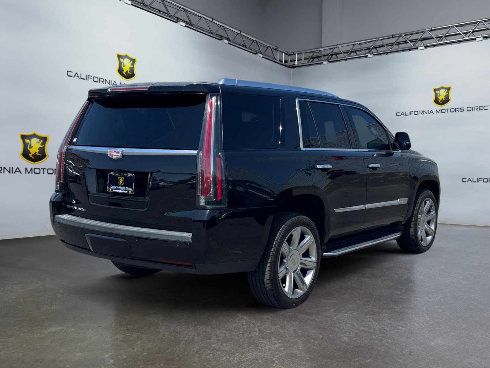 Used 2019 Cadillac Escalade Luxury AWD/4WD image 5