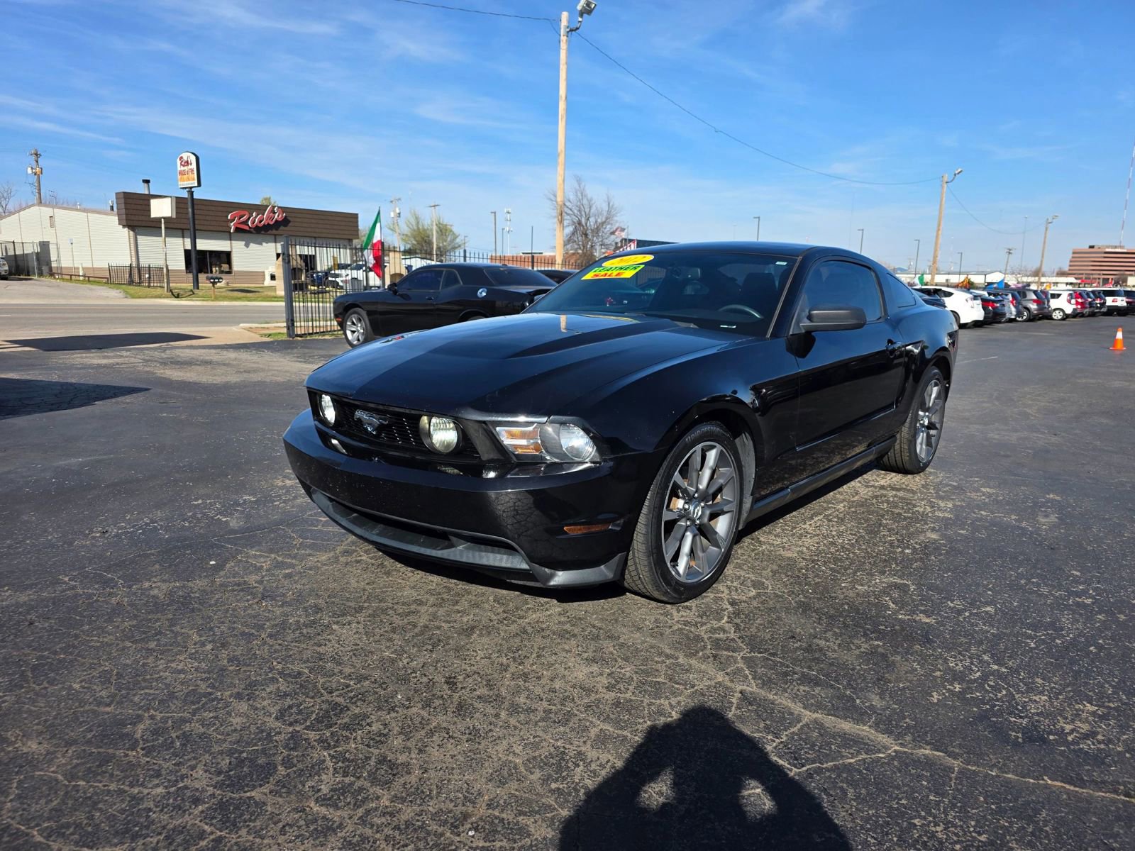 Used 2012 Ford Mustang Premium RWD image 1