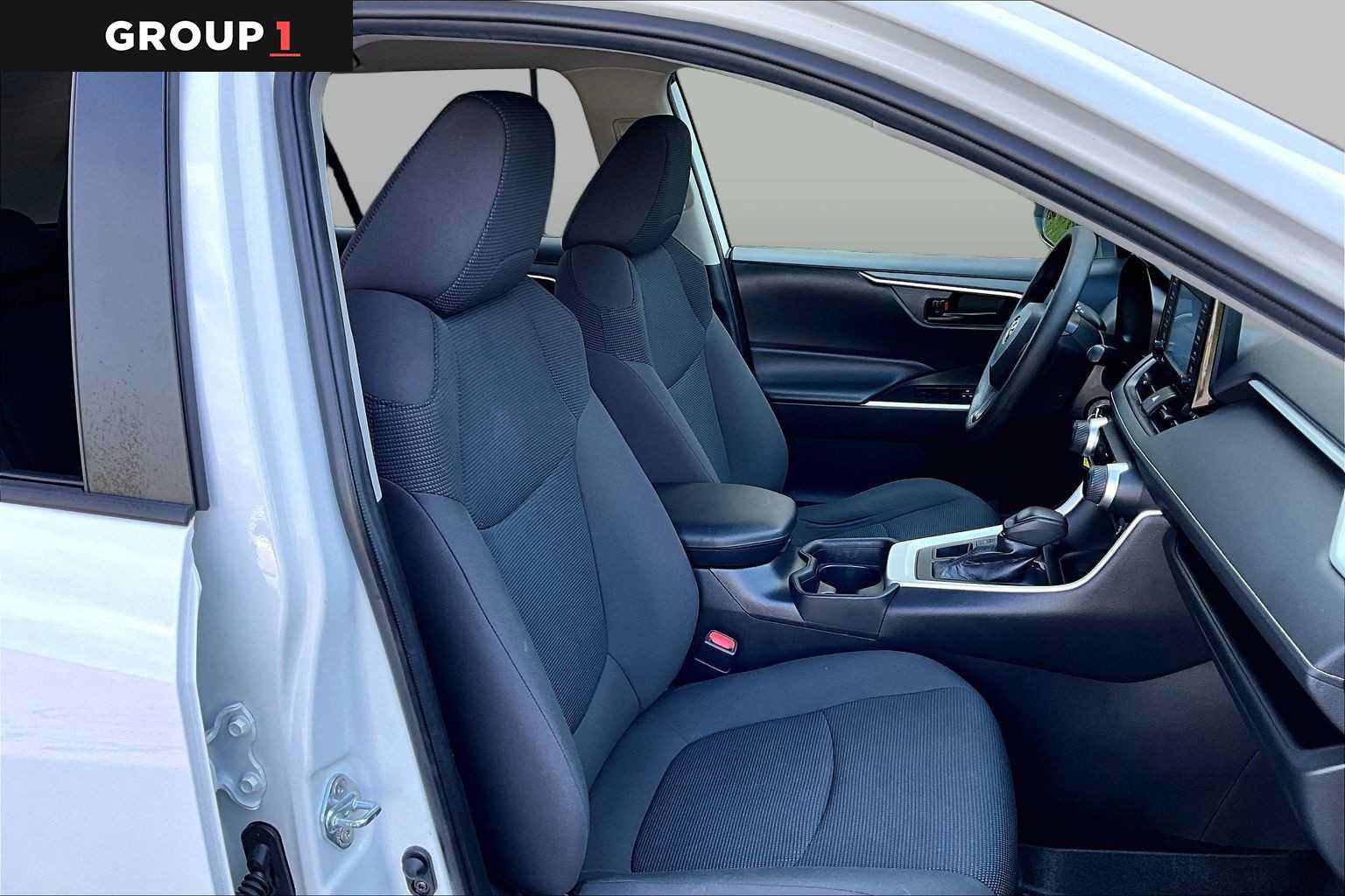 Used 2020 Toyota RAV4 LE w/ All Weather Liner Package AWD/4WD image 8