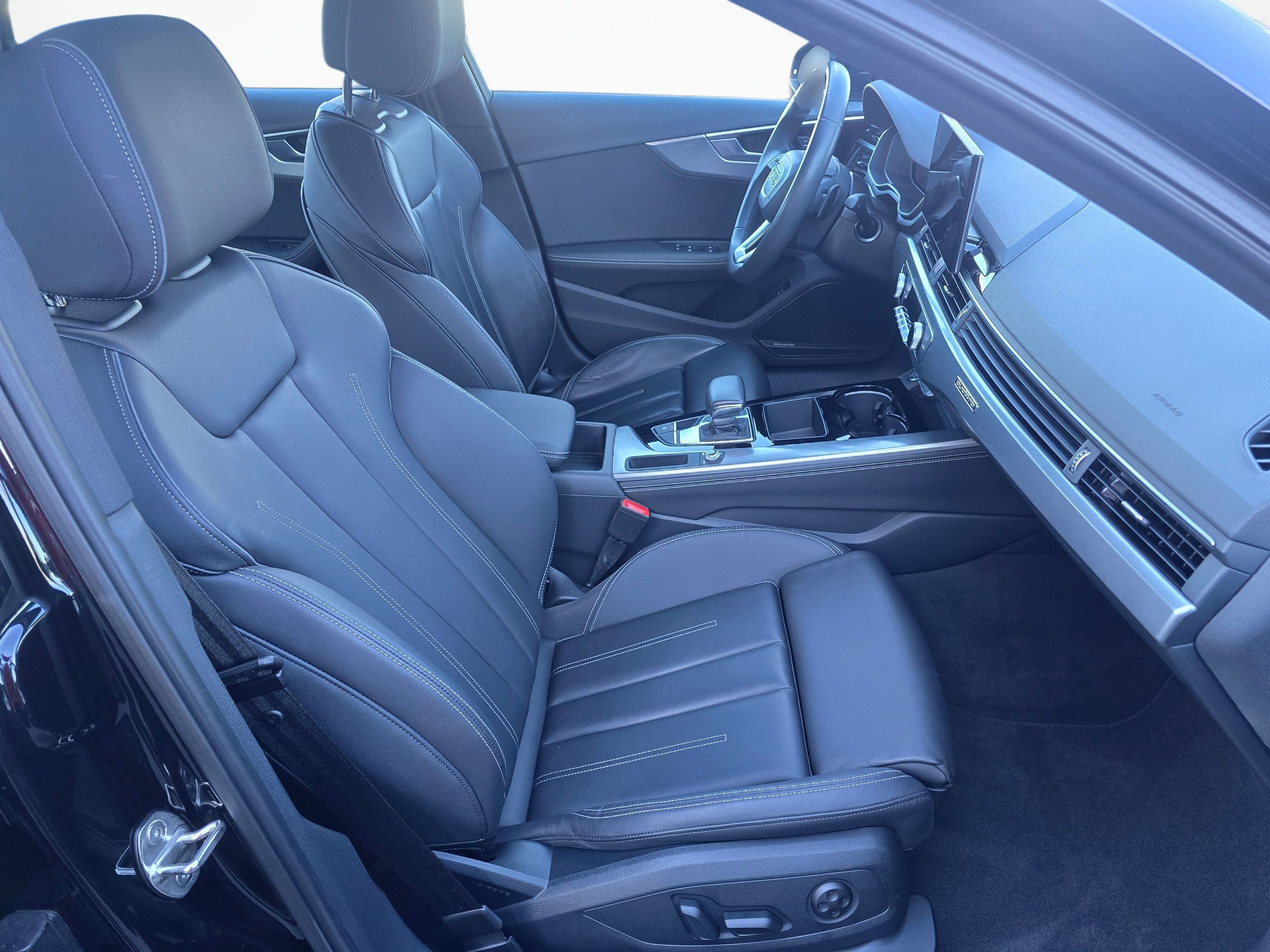 Used 2023 Audi A4 2.0T Premium Plus w/ Premium Plus Package AWD/4WD image 27