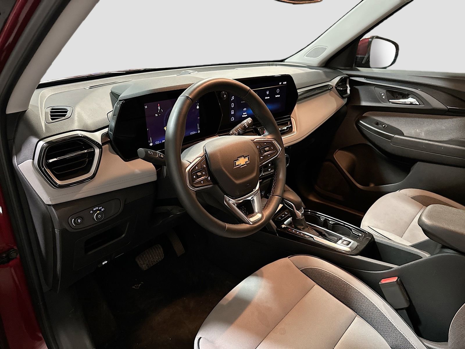 Used 2024 Chevrolet TrailBlazer LT w/ Convenience Package image 9