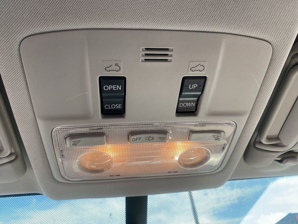 Used 2015 Toyota RAV4 XLE image 23