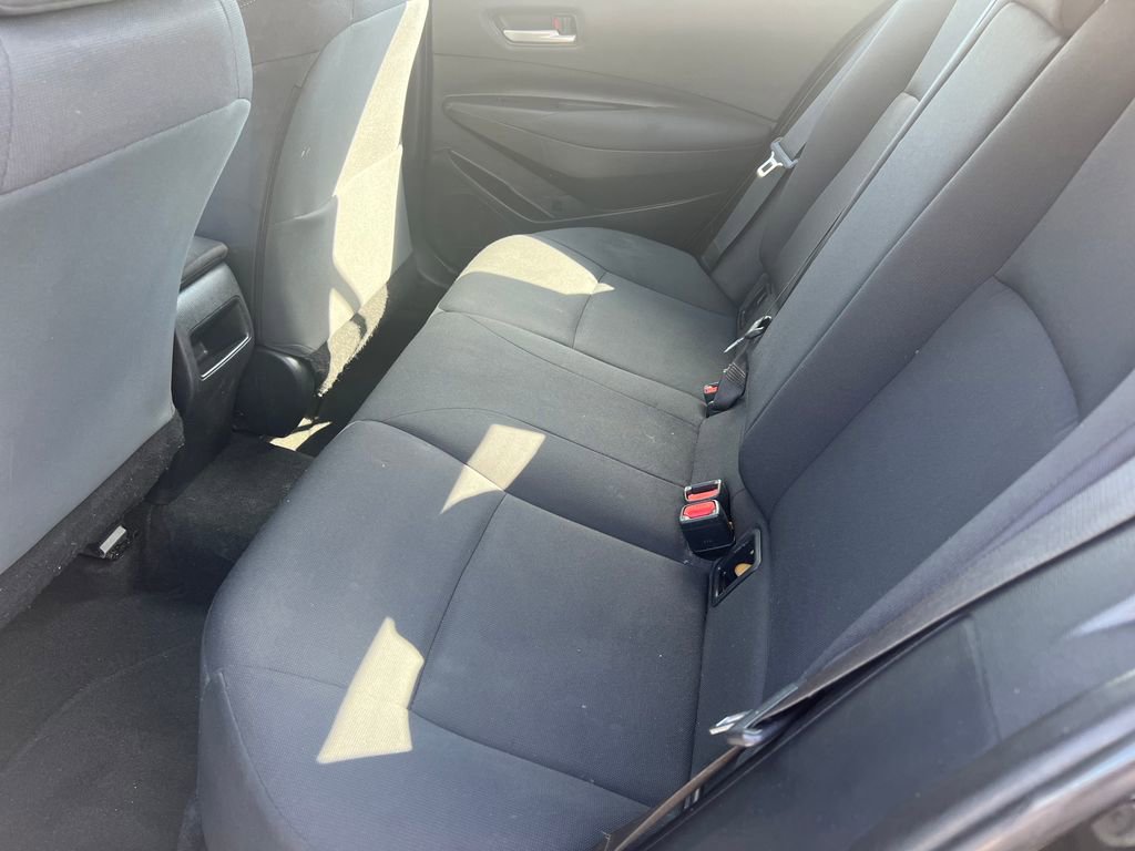 Used 2021 Toyota Corolla LE FWD image 11