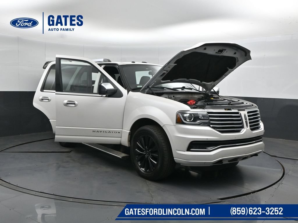 Used 2016 Lincoln Navigator Select AWD/4WD image 61
