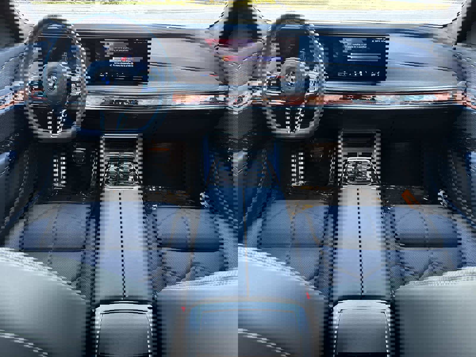 Certified 2023 BMW 740i image 14