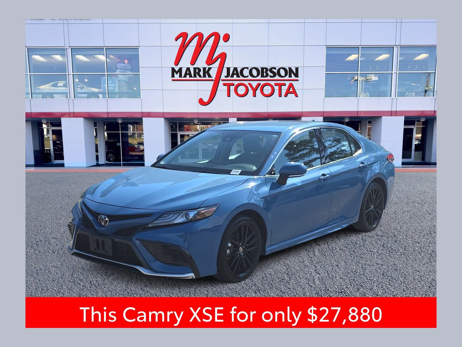 Used 2024 Toyota Camry XSE FWD image 1