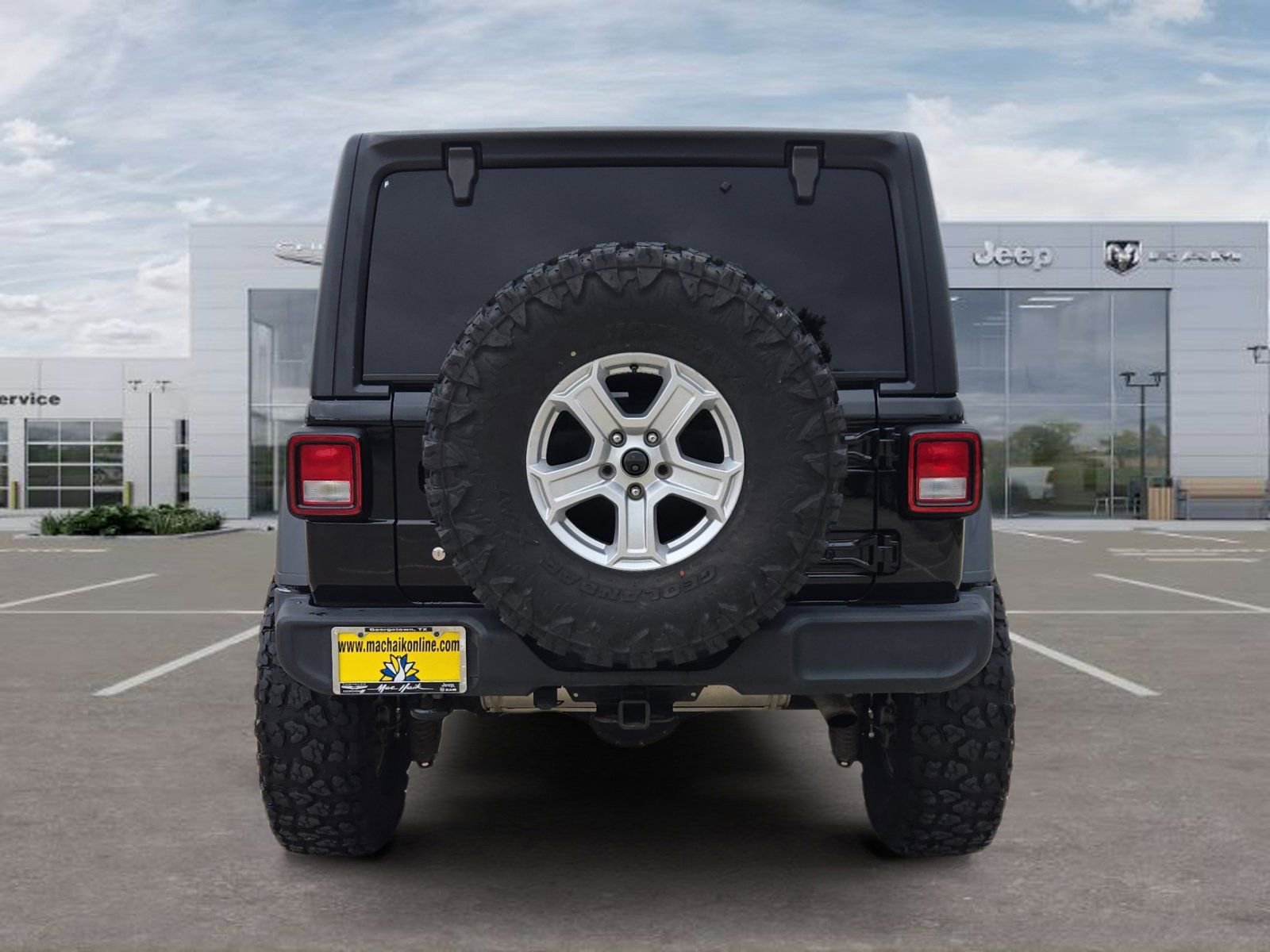 Used 2018 Jeep Wrangler Unlimited Sport S image 4