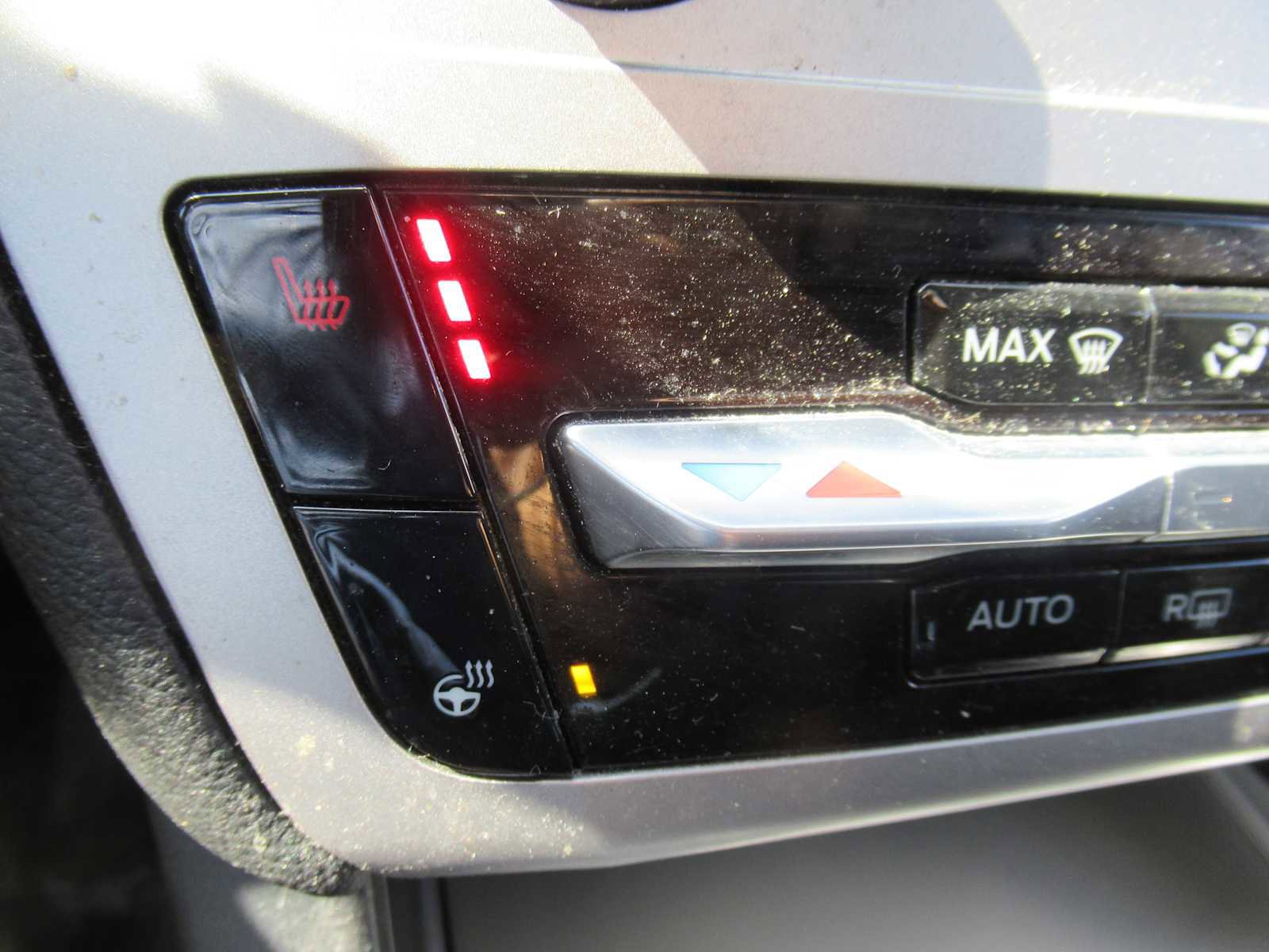 Used 2022 Ford Explorer XLT w/ Equipment Group 202A image 30